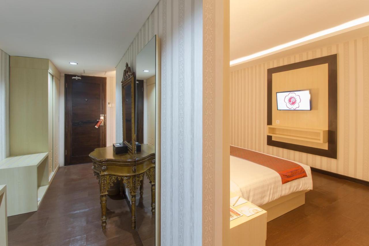 Grand Puri Saron Yogyakarta Otel Dış mekan fotoğraf