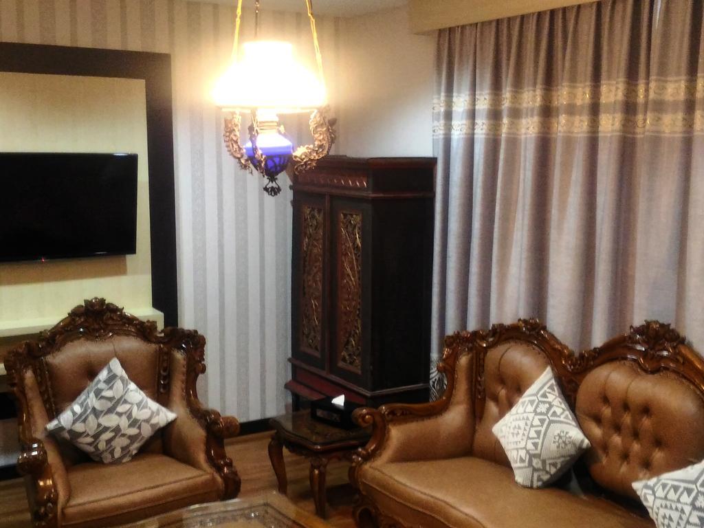 Grand Puri Saron Yogyakarta Otel Dış mekan fotoğraf