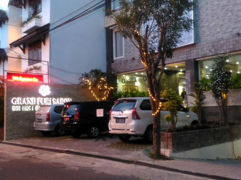 Grand Puri Saron Yogyakarta Otel Dış mekan fotoğraf