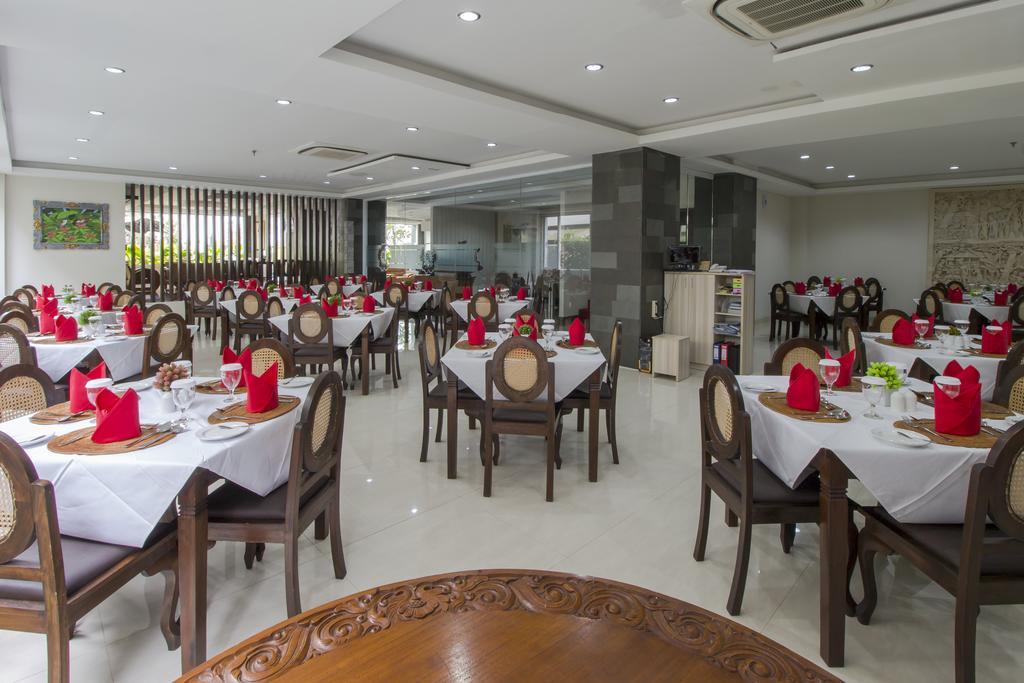 Grand Puri Saron Yogyakarta Otel Dış mekan fotoğraf