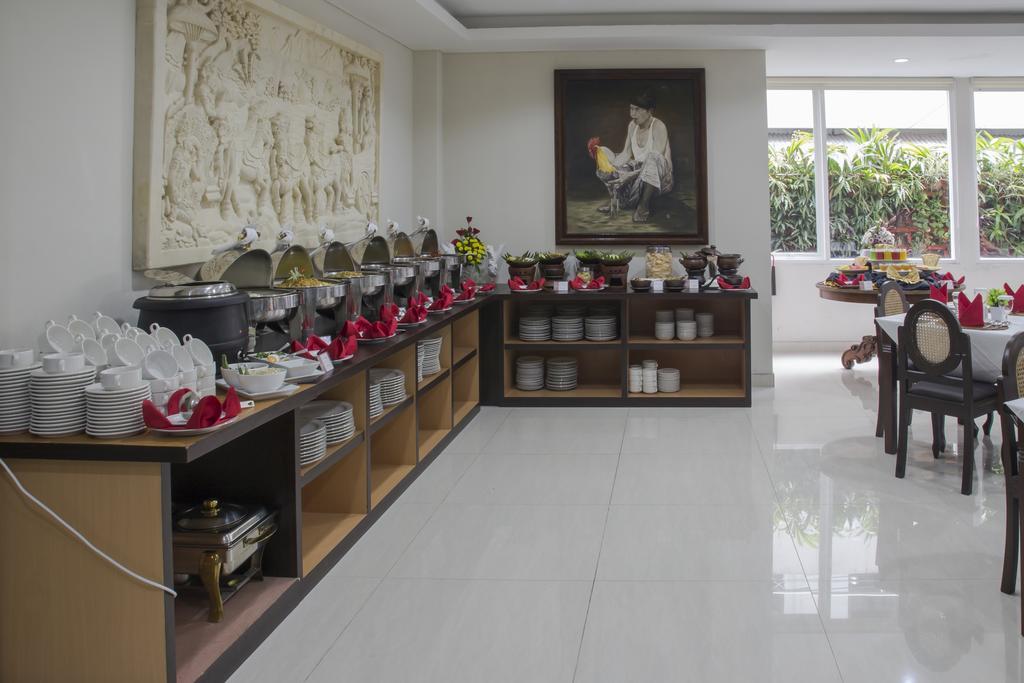Grand Puri Saron Yogyakarta Otel Dış mekan fotoğraf