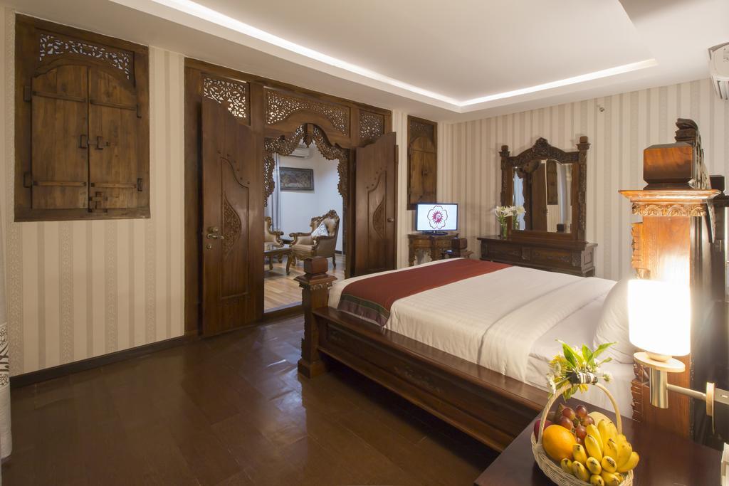 Grand Puri Saron Yogyakarta Otel Dış mekan fotoğraf