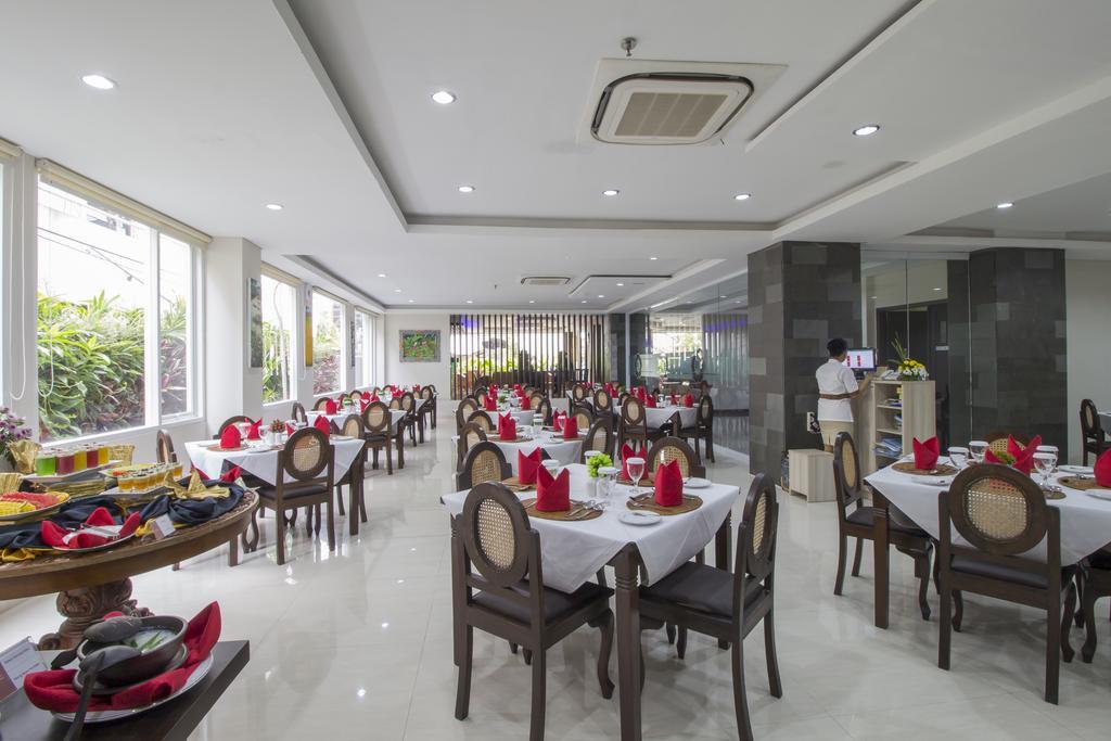 Grand Puri Saron Yogyakarta Otel Dış mekan fotoğraf