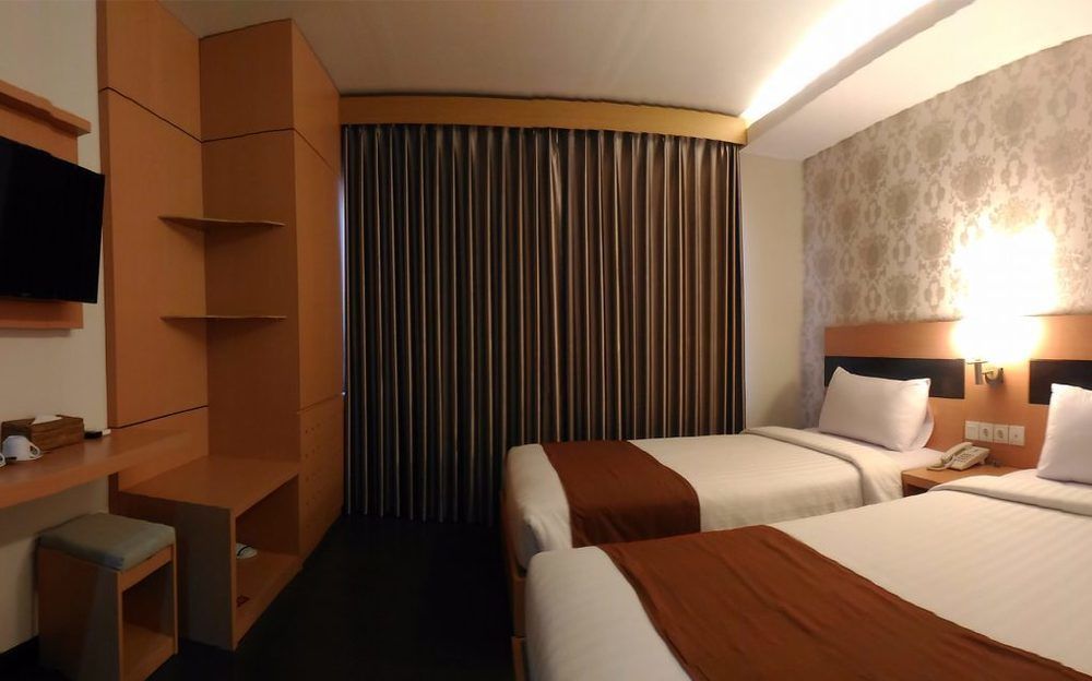 Grand Puri Saron Yogyakarta Otel Dış mekan fotoğraf
